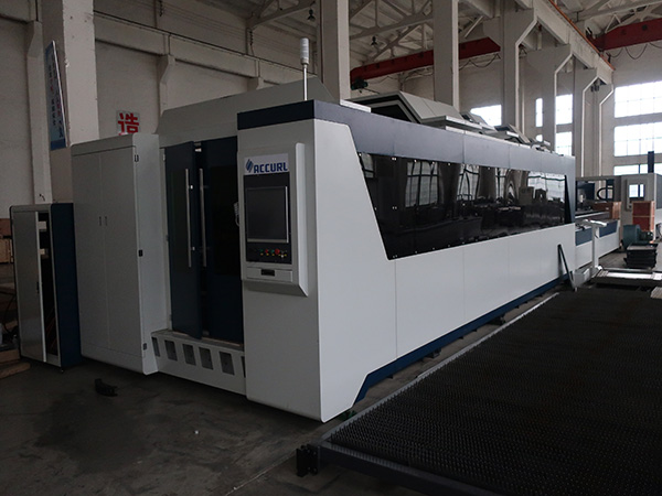 Pabrik serat baja pabrik CNC 1000w pemotong mesin pemotong laser