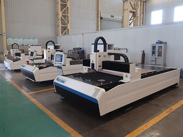 CNC Laser Manufacture 1000w 2000w 3kw Mesin pemotong laser serat logam terlindung